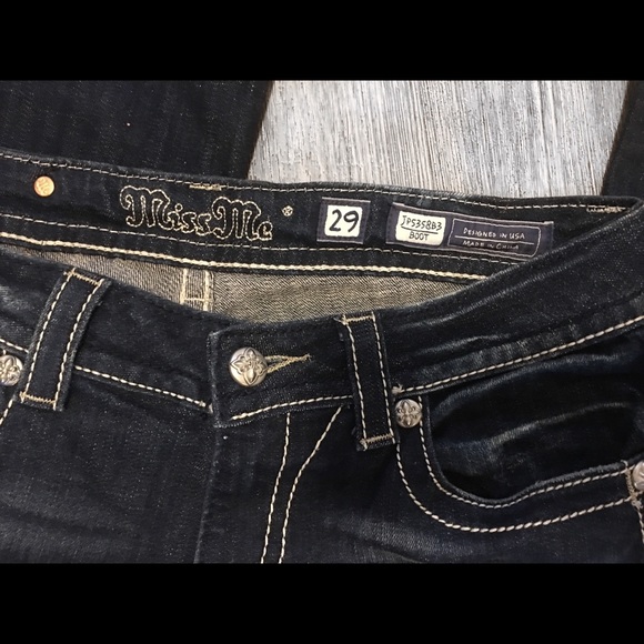 Miss Me Embellished Jeans - Picture 5 of 6